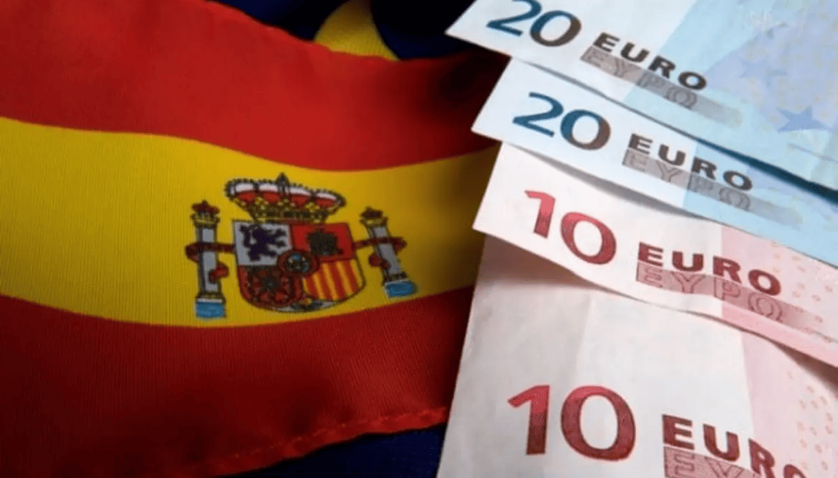 7-key-insights-on-how-tourism-boosts-spain-economy-2